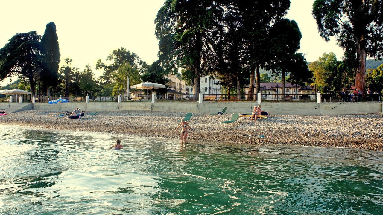 Anakopia Club Hotel New Athos Esterno foto